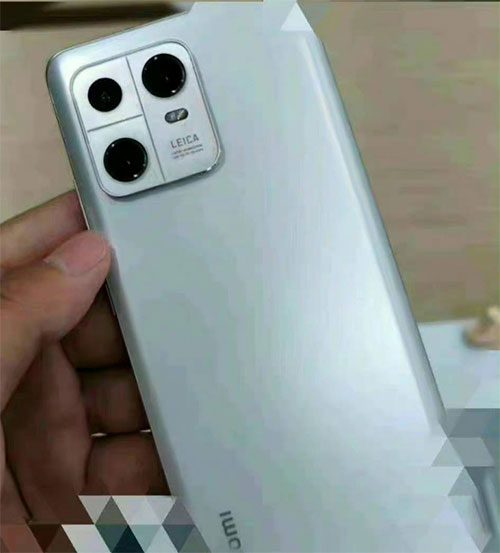 Флагманский смартфон Xiaomi 13 показали на шпионском фото
